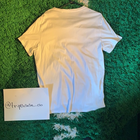 GUESS Rose Face Graphic Tee - Picture 5 of 5